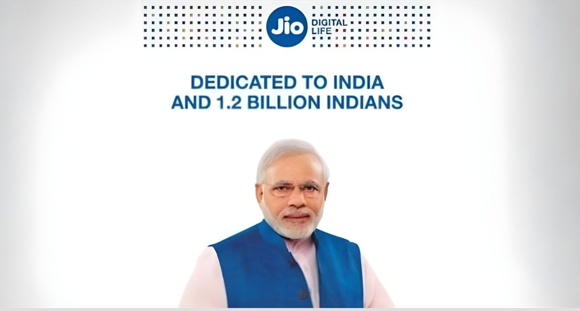 Color coordinated PM appears in Reliance Jio Ad